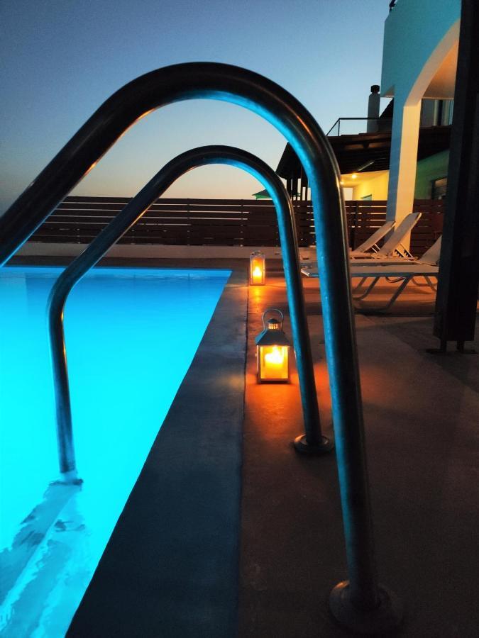 Nerida Beachfront Villas Plimmiri エクステリア 写真